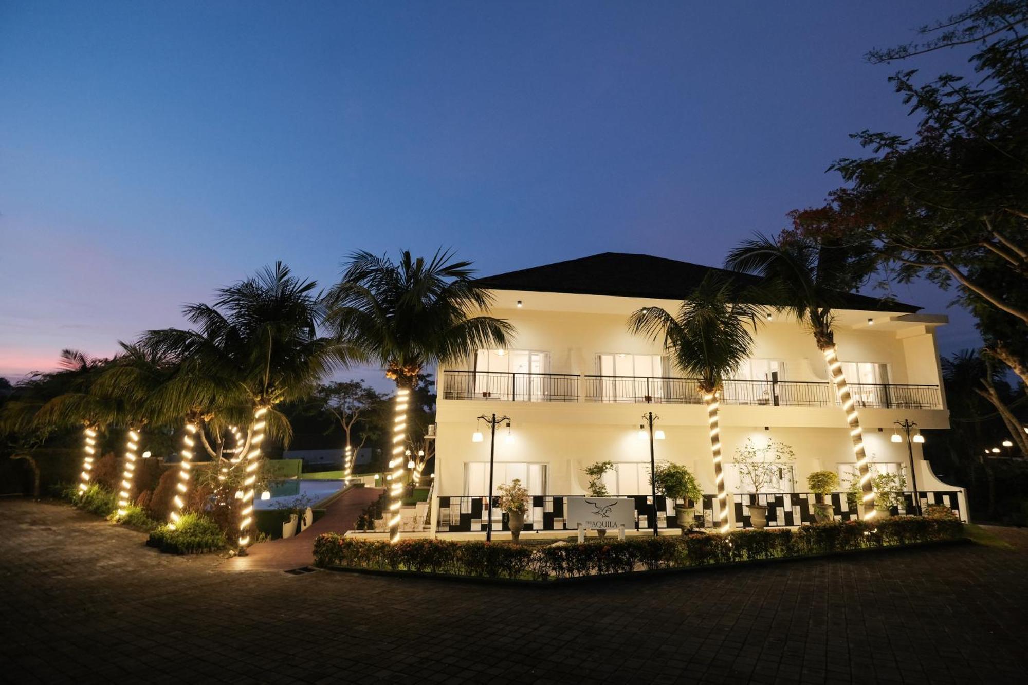 Flamingo Aquila Hotel Badung  Exterior photo